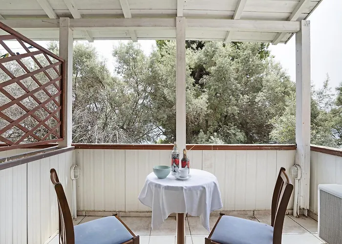 Mezoneta 4 * Nydri (Lefkada)