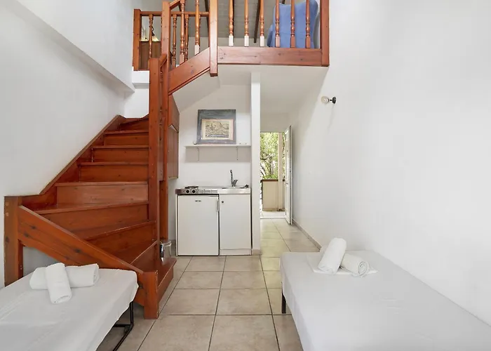 Mezoneta 4 Nydri (Lefkada)